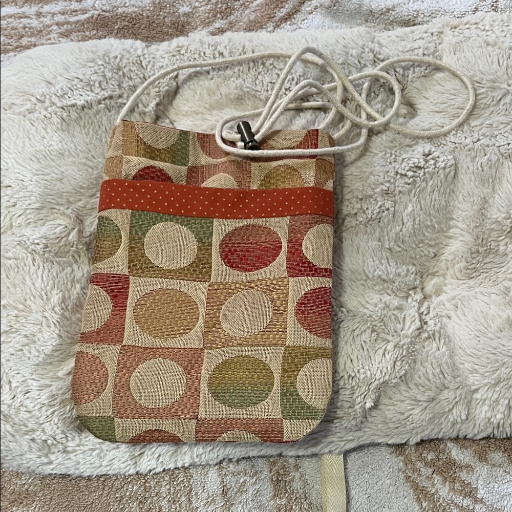 Geometric Circle Pattern Crossbody Bag - image 1